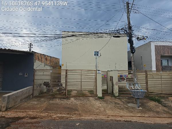 Vende-se em Cidade Ocidental-GO  apto, 82.38 de área total, 52.68 de área privativa,  2_qto(s), a.serv, WC, 1_sala(s), cozinha, 1_vaga(s) de garagem.