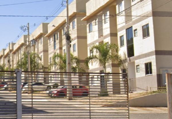Vende-se em Cidade Ocidental-GO  apto, 53.86 de área total, 53.86 de área privativa,  2_qto(s), varanda, a.serv, WC, 1_sala(s), cozinha, 1_vaga(s) de garagem.