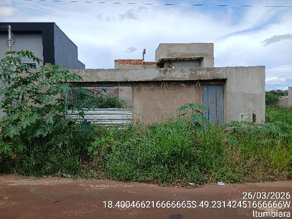 Vende-se em Itumbiara-GO  Casa, 97.27 de área total, 97.27 de área privativa, 250.00 de área do terreno,  2_qto(s), a.serv, WC, 1_sala(s), cozinha, 2_vaga(s) de garagem.