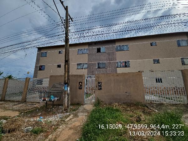 Vende-se em Luziania-GO  apto, 62.38 de área privativa,  2_qto(s), WC, 1_sala(s), cozinha, 1_vaga(s) de garagem.