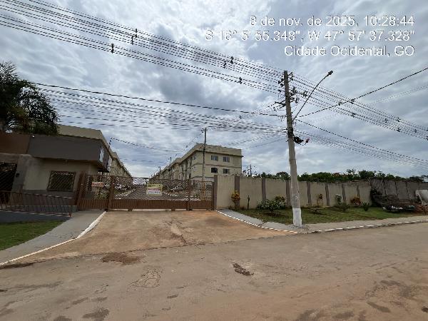Vende-se em Cidade Ocidental-GO  apto, 95.99 de área total, 47.95 de área privativa,  2_qto(s), WC, 1_sala(s), cozinha, 1_vaga(s) de garagem.