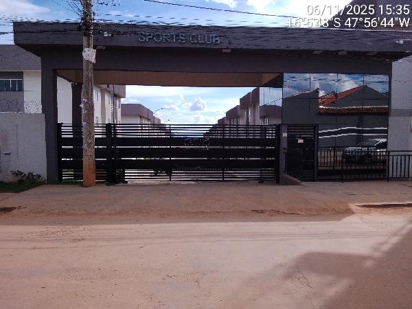 Vende-se em Cidade Ocidental-GO  apto, 94.38 de área total, 53.44 de área privativa,  2_qto(s), varanda, WC, 1_sala(s), cozinha, 1_vaga(s) de garagem.