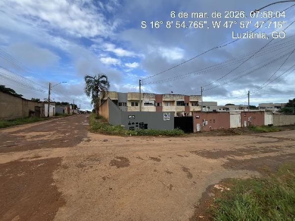 Vende-se em Luziania-GO  apto, 71.14 de área total, 65.73 de área privativa,  2_qto(s), varanda, a.serv, WC, 1_sala(s), cozinha.