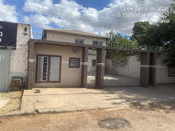 Vende-se em Luziania-GO  apto, 69.06 de área total, 54.56 de área privativa,  2_qto(s), a.serv, WC, 1_sala(s), cozinha, 1_vaga(s) de garagem.