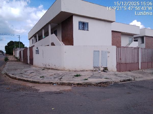 Vende-se em Luziania-GO  apto, 66.79 de área total, 49.74 de área privativa,  2_qto(s), a.serv, WC, 1_sala(s), cozinha, 1_vaga(s) de garagem.
