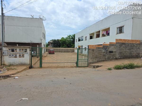 Vende-se em Cidade Ocidental-GO  apto, 67.00 de área total, 58.03 de área privativa,  2_qto(s), a.serv, WC, 1_sala(s), cozinha, 1_vaga(s) de garagem.