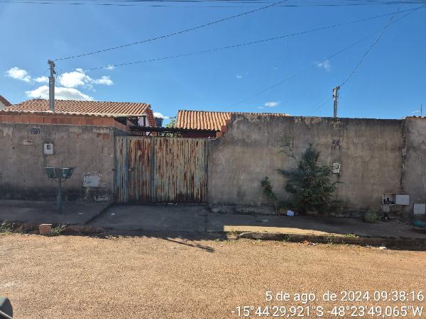 Vende-se em Cocalzinho De Goias-GO  Casa, 47.50 de área total, 47.50 de área privativa, 180.00 de área do terreno,  2_qto(s), WC, 1_sala(s), cozinha.