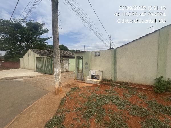 Vende-se em Cidade Ocidental-GO  Casa, 55.56 de área total, 55.56 de área privativa, 193.00 de área do terreno,  2_qto(s), varanda, a.serv, WC, 1_sala(s), cozinha.