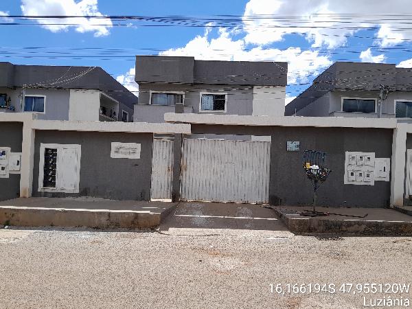 Vende-se em Luziania-GO  apto, 59.75 de área total, 56.15 de área privativa,  2_qto(s), a.serv, WC, 1_sala(s), cozinha.