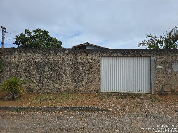 Vende-se em Luziania-GO  Casa, 50.43 de área total, 50.43 de área privativa, 300.00 de área do terreno,  2_qto(s), a.serv, WC, 1_sala(s), cozinha.