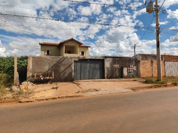 Vende-se em Cidade Ocidental-GO  apto, 125.14 de área total, 60.26 de área privativa,  2_qto(s), varanda, a.serv, WC, 1_sala(s), cozinha, 1_vaga(s) de garagem.