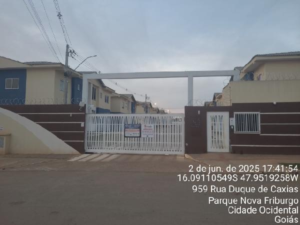 Vende-se em Cidade Ocidental-GO  apto, 47.04 de área total, 47.04 de área privativa,  2_qto(s), a.serv, WC, 1_sala(s), cozinha, 1_vaga(s) de garagem.