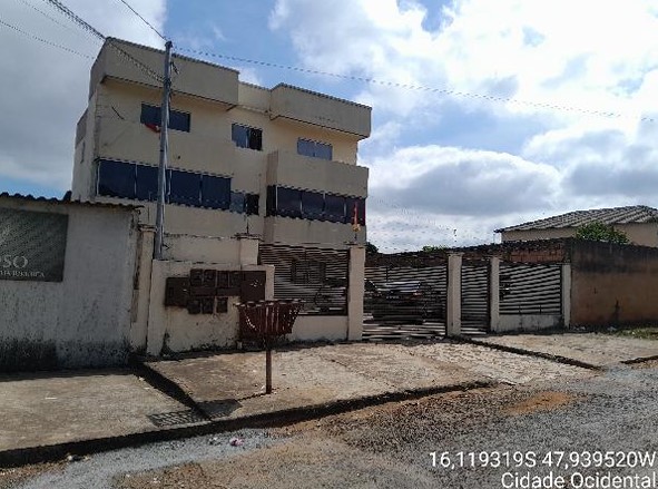 Vende-se em Cidade Ocidental-GO  apto, 104.52 de área total, 67.62 de área privativa,  2_qto(s), a.serv, WC, 1_sala(s), cozinha, 1_vaga(s) de garagem.