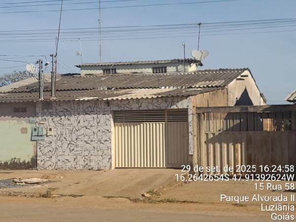 Vende-se em Luziania-GO  Casa, 56.53 de área total, 56.53 de área privativa, 168.75 de área do terreno,  2_qto(s), varanda, a.serv, WC, 1_sala(s), cozinha, 1_vaga(s) de garagem.
