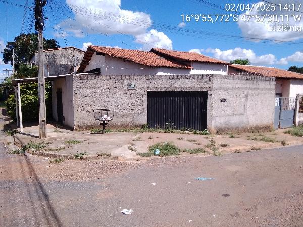 Vende-se em Luziania-GO  Casa, 56.29 de área total, 56.29 de área privativa, 110.01 de área do terreno,  2_qto(s), varanda, a.serv, WC, 1_sala(s), cozinha, 1_vaga(s) de garagem.
