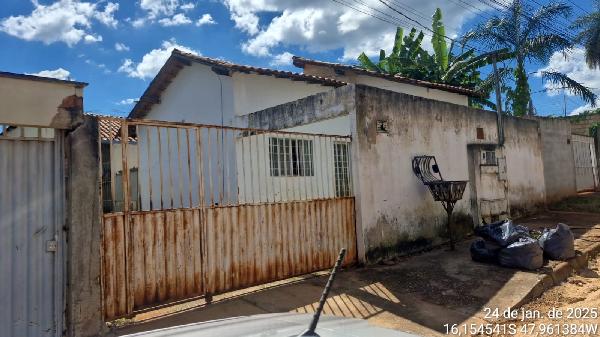 Vende-se em Luziania-GO  Casa, 81.65 de área total, 50.65 de área privativa, 360.00 de área do terreno,  2_qto(s), a.serv, WC, 1_sala(s), cozinha, 1_vaga(s) de garagem.