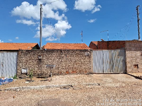 Vende-se em Cocalzinho De Goias-GO  Casa, 51.12 de área total, 51.12 de área privativa, 180.00 de área do terreno,  2_qto(s), a.serv, WC, 1_sala(s), cozinha.