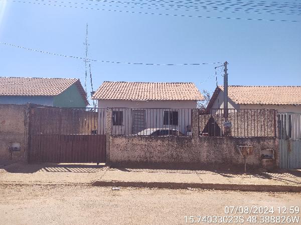 Vende-se em Cocalzinho De Goias-GO  Casa, 51.00 de área total, 51.00 de área privativa, 183.59 de área do terreno,  2_qto(s), WC, 1_sala(s), cozinha.
