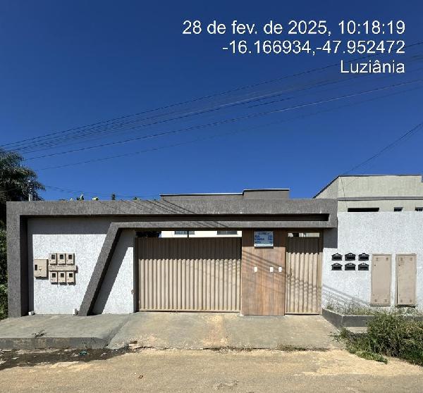 Vende-se em Luziania-GO  apto, 69.88 de área total, 55.77 de área privativa,  2_qto(s), a.serv, WC, 1_sala(s), cozinha, 1_vaga(s) de garagem.
