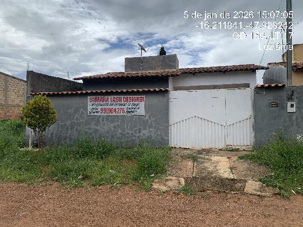 Vende-se em Luziania-GO  Casa, 59.66 de área total, 59.66 de área privativa, 121.21 de área do terreno,  2_qto(s), WC, 1_sala(s), cozinha.