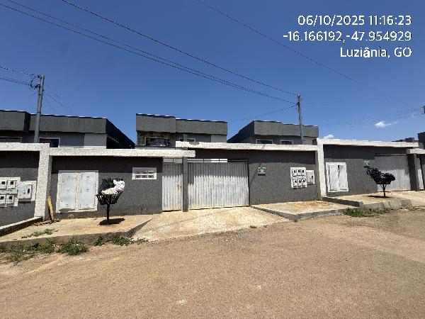 Vende-se em Luziania-GO  apto, 56.90 de área total, 56.90 de área privativa,  2_qto(s), a.serv, WC, 1_sala(s), cozinha, 1_vaga(s) de garagem.