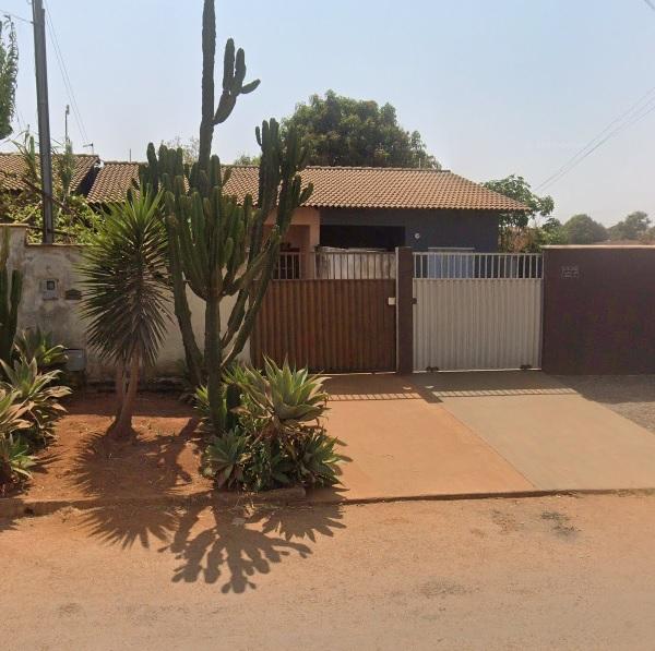 Vende-se em Luziania-GO  Casa, 54.57 de área total, 54.57 de área privativa, 180.00 de área do terreno,  2_qto(s), a.serv, WC, 1_sala(s), cozinha, 1_vaga(s) de garagem.