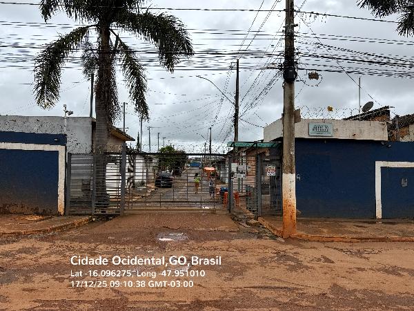 Vende-se em Cidade Ocidental-GO  Casa, 84.62 de área total, 59.10 de área privativa, 126.00 de área do terreno,  2_qto(s), varanda, a.serv, WC, 1_sala(s), cozinha.