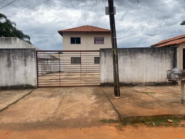 Vende-se em Cidade Ocidental-GO  apto, 101.34 de área total, 50.05 de área privativa,  2_qto(s), a.serv, WC, 1_sala(s), cozinha, 1_vaga(s) de garagem.