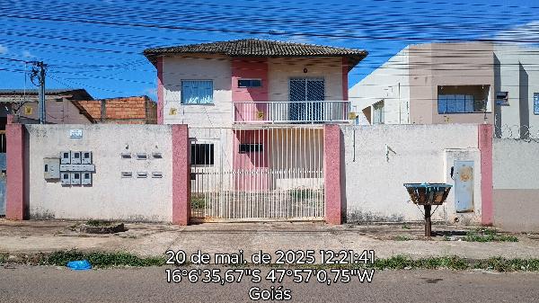 Vende-se em Cidade Ocidental-GO  apto, 89.09 de área total, 53.72 de área privativa,  2_qto(s), WC, 1_sala(s), cozinha, 1_vaga(s) de garagem.