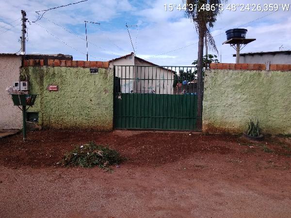 Vende-se em Cocalzinho De Goias-GO  Casa, 47.00 de área privativa, 208.00 de área do terreno,  2_qto(s), a.serv, WC, 1_sala(s), cozinha.