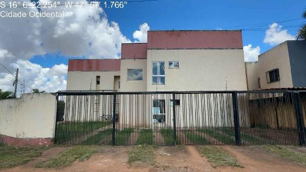 Vende-se em Cidade Ocidental-GO  apto, 102.43 de área total, 58.02 de área privativa,  2_qto(s), a.serv, WC, 1_sala(s), cozinha, 1_vaga(s) de garagem.