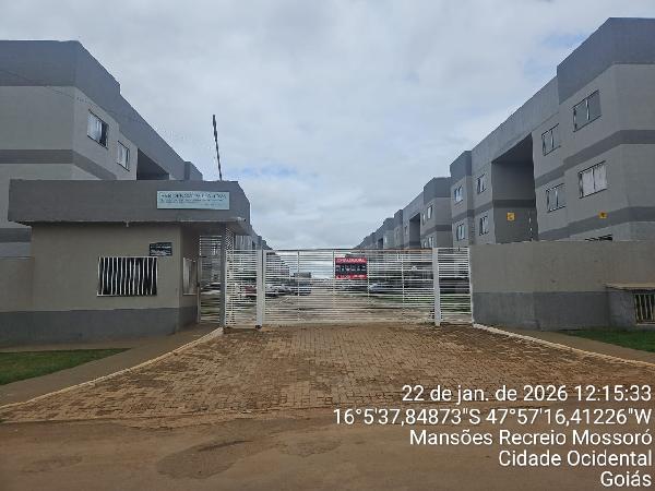 Vende-se em Cidade Ocidental-GO  apto, 82.66 de área total, 43.04 de área privativa,  2_qto(s), a.serv, WC, 1_sala(s), cozinha, 1_vaga(s) de garagem.