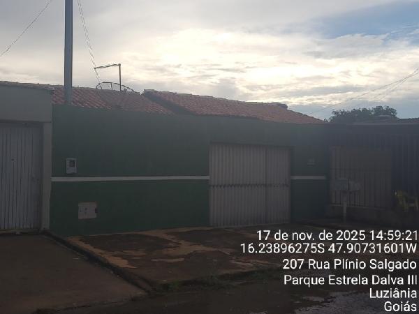 Vende-se em Luziania-GO  Casa, 57.98 de área total, 57.98 de área privativa, 213.75 de área do terreno,  2_qto(s), a.serv, WC, 1_sala(s), cozinha.