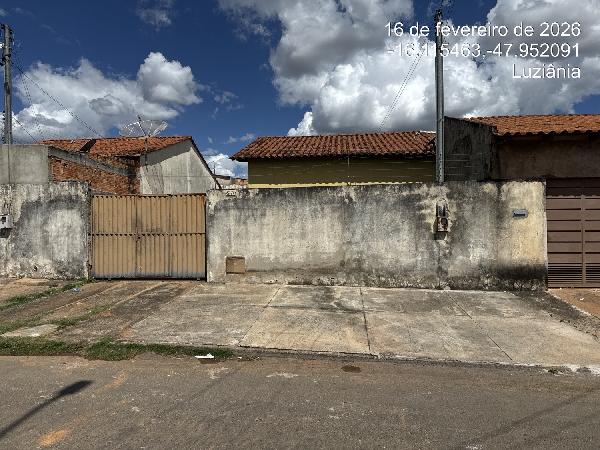 Vende-se em Cidade Ocidental-GO  Casa, 56.48 de área total, 56.48 de área privativa, 145.83 de área do terreno,  2_qto(s), varanda, a.serv, WC, 1_sala(s), cozinha.