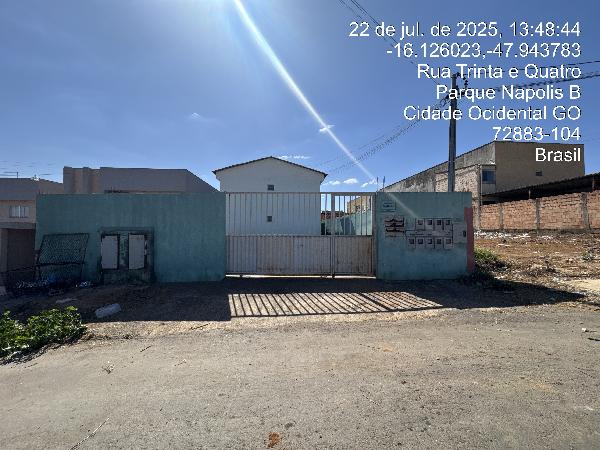 Vende-se em Cidade Ocidental-GO  apto, 84.49 de área total, 50.69 de área privativa,  2_qto(s), a.serv, WC, 1_sala(s), cozinha, 1_vaga(s) de garagem.