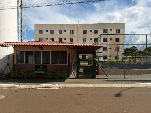 Vende-se em Luziania-GO  apto, 88.08 de área total, 46.23 de área privativa,  2_qto(s), WC, 1_sala(s), cozinha, 1_vaga(s) de garagem.