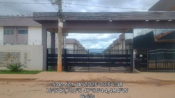 Vende-se em Cidade Ocidental-GO  apto, 94.38 de área total, 53.44 de área privativa,  2_qto(s), varanda, WC, 1_sala(s), cozinha, 1_vaga(s) de garagem.