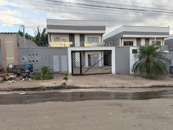 Vende-se em Cidade Ocidental-GO  apto, 70.44 de área total, 48.28 de área privativa,  2_qto(s), a.serv, WC, 1_sala(s), cozinha, 1_vaga(s) de garagem.