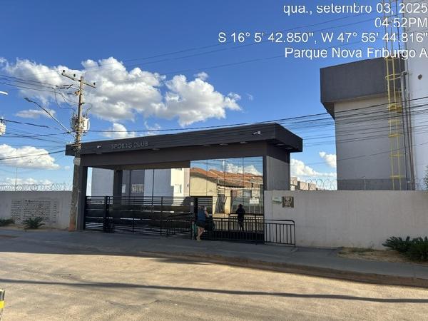Vende-se em Cidade Ocidental-GO  apto, 94.38 de área total, 53.44 de área privativa,  2_qto(s), varanda, a.serv, WC, 1_sala(s), cozinha, 1_vaga(s) de garagem.