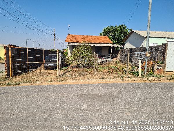 Vende-se em Cocalzinho De Goias-GO  Casa, 48.64 de área total, 48.64 de área privativa, 300.00 de área do terreno,  2_qto(s), WC, 1_sala(s), cozinha.