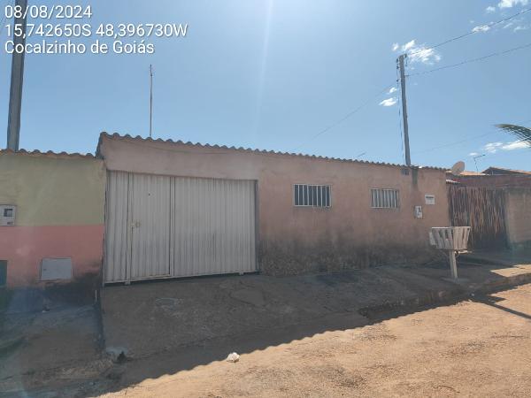 Vende-se em Cocalzinho De Goias-GO  Casa, 47.50 de área privativa, 180.00 de área do terreno,  2_qto(s), WC, 1_sala(s), cozinha, 1_vaga(s) de garagem.