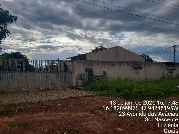 Vende-se em Luziania-GO  Casa, 52.85 de área total, 52.65 de área privativa, 171.42 de área do terreno,  2_qto(s), varanda, WC, 1_sala(s), cozinha, 1_vaga(s) de garagem.