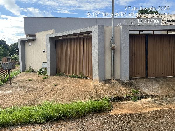 Vende-se em Luziania-GO  Casa, 69.30 de área total, 69.30 de área privativa, 167.50 de área do terreno,  2_qto(s), a.serv, WC, 1_sala(s), cozinha, 1_vaga(s) de garagem.