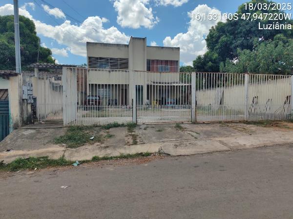 Vende-se em Luziania-GO  apto, 73.21 de área total, 69.28 de área privativa,  2_qto(s), a.serv, WC, 1_sala(s), cozinha, 1_vaga(s) de garagem.