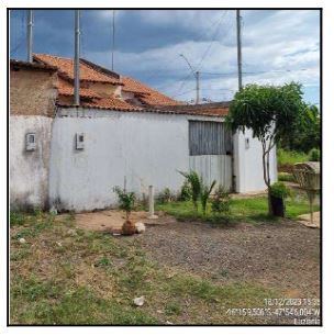 Vende-se em Luziania-GO  Casa, 57.61 de área privativa, 143.75 de área do terreno,  2_qto(s), WC, 1_sala(s), cozinha, 1_vaga(s) de garagem.