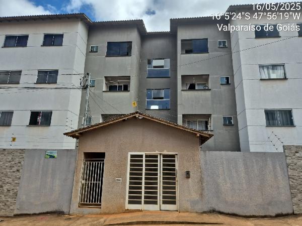Vende-se em Cidade Ocidental-GO  apto, 108.92 de área total, 57.25 de área privativa,  2_qto(s), varanda, a.serv, WC, 1_sala(s), cozinha, 1_vaga(s) de garagem.