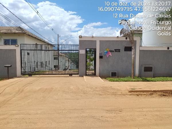 Vende-se em Cidade Ocidental-GO  apto, 97.63 de área total, 42.00 de área privativa,  2_qto(s), a.serv, WC, 1_sala(s), cozinha, 1_vaga(s) de garagem.