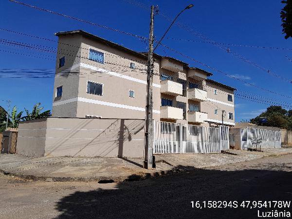 Vende-se em Luziania-GO  apto, 84.04 de área total, 66.16 de área privativa,  2_qto(s), varanda, a.serv, WC, 1_sala(s), cozinha, 1_vaga(s) de garagem.