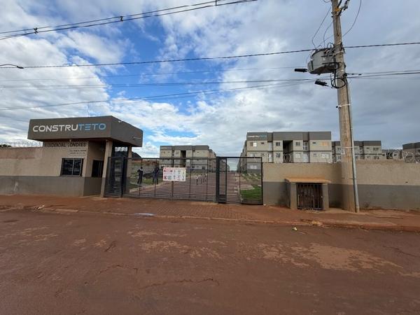 Vende-se em Cidade Ocidental-GO  apto, 84.63 de área total, 41.78 de área privativa,  2_qto(s), a.serv, WC, 1_sala(s), cozinha, 1_vaga(s) de garagem.