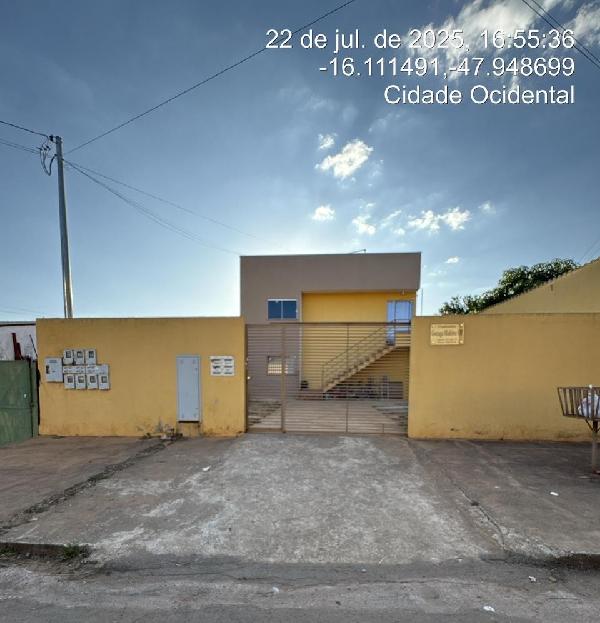 Vende-se em Cidade Ocidental-GO  apto, 85.36 de área total, 52.61 de área privativa,  2_qto(s), a.serv, WC, 1_sala(s), cozinha, 1_vaga(s) de garagem.